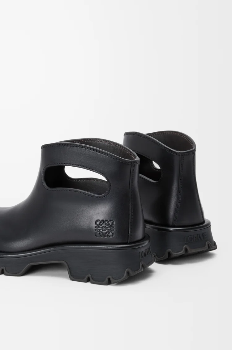 LOEWE Bobby bootie in vegetable-tanned calfskin Black