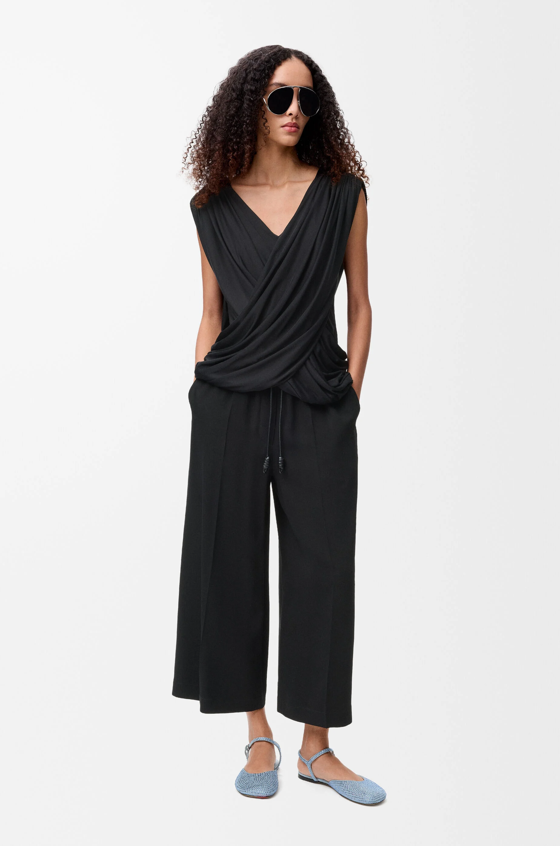 Cropped trousers in stretch viscose Black - LOEWE