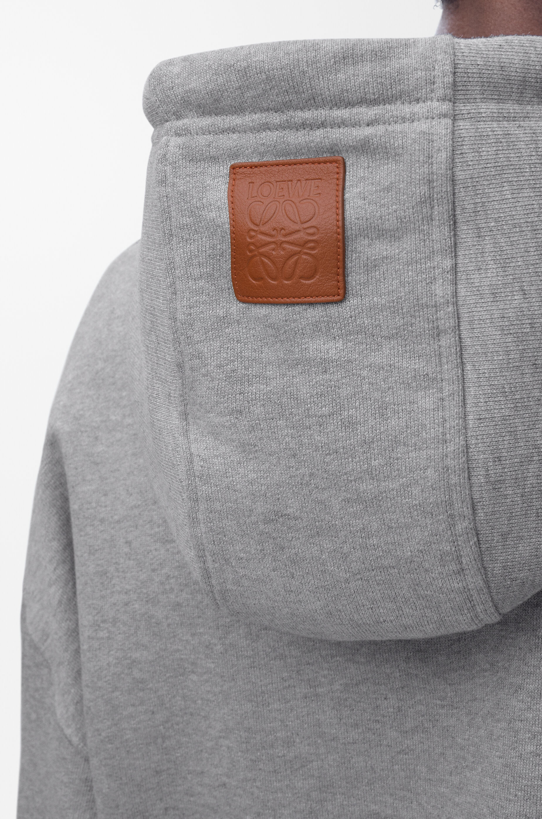 パーカー・フーディ LOEWE Logo Oversized Hoodie in Grey Melange LOEWE Oversized Hoodie in Grey Melange | endource