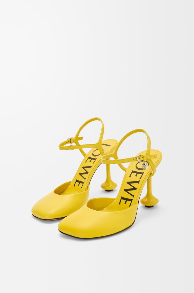 LOEWE Toy ankle strap pump in lambskin Dandelion