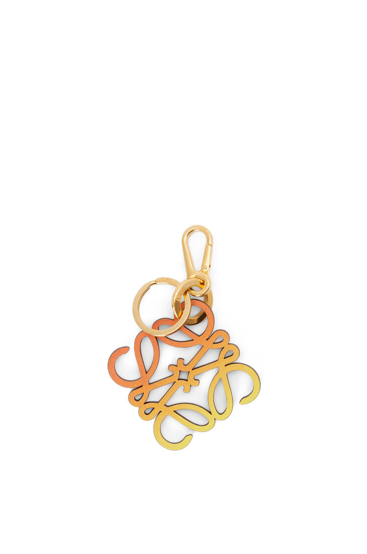 LOEWE Anagram charm in calfskin and brass Yellow/Tan pdp_rd
