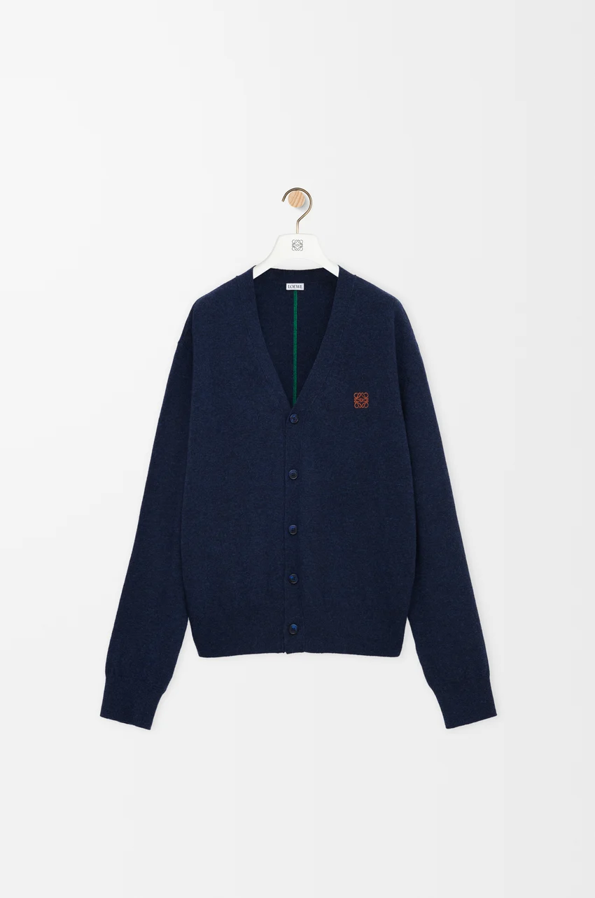 Cardigan in wool