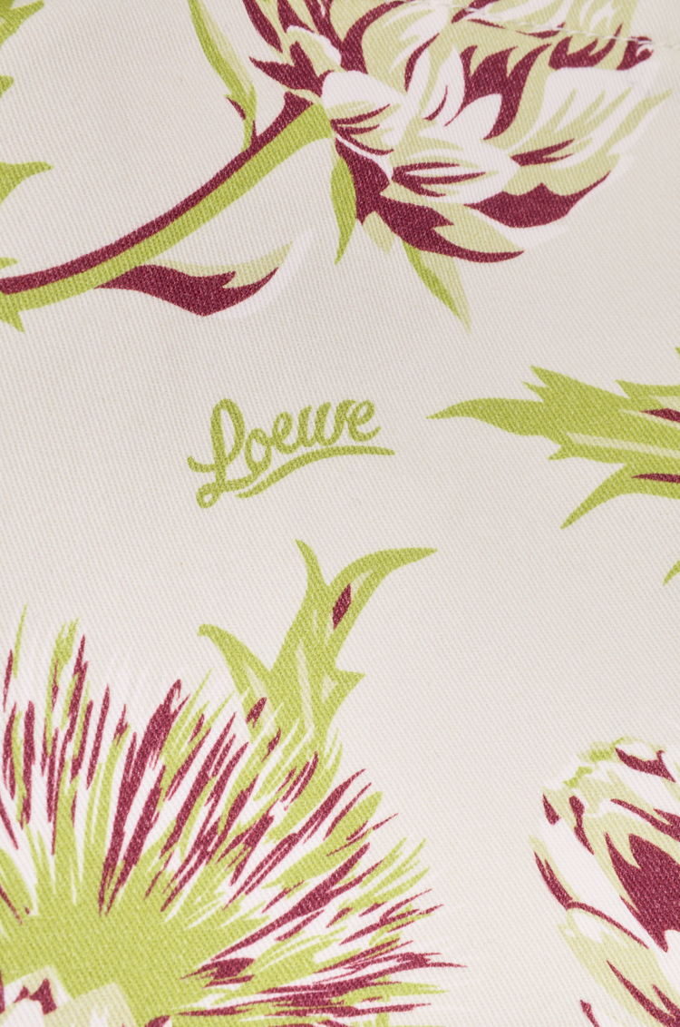 LOEWE 小号帆布洋蓟抽绳手拿包 柔白色