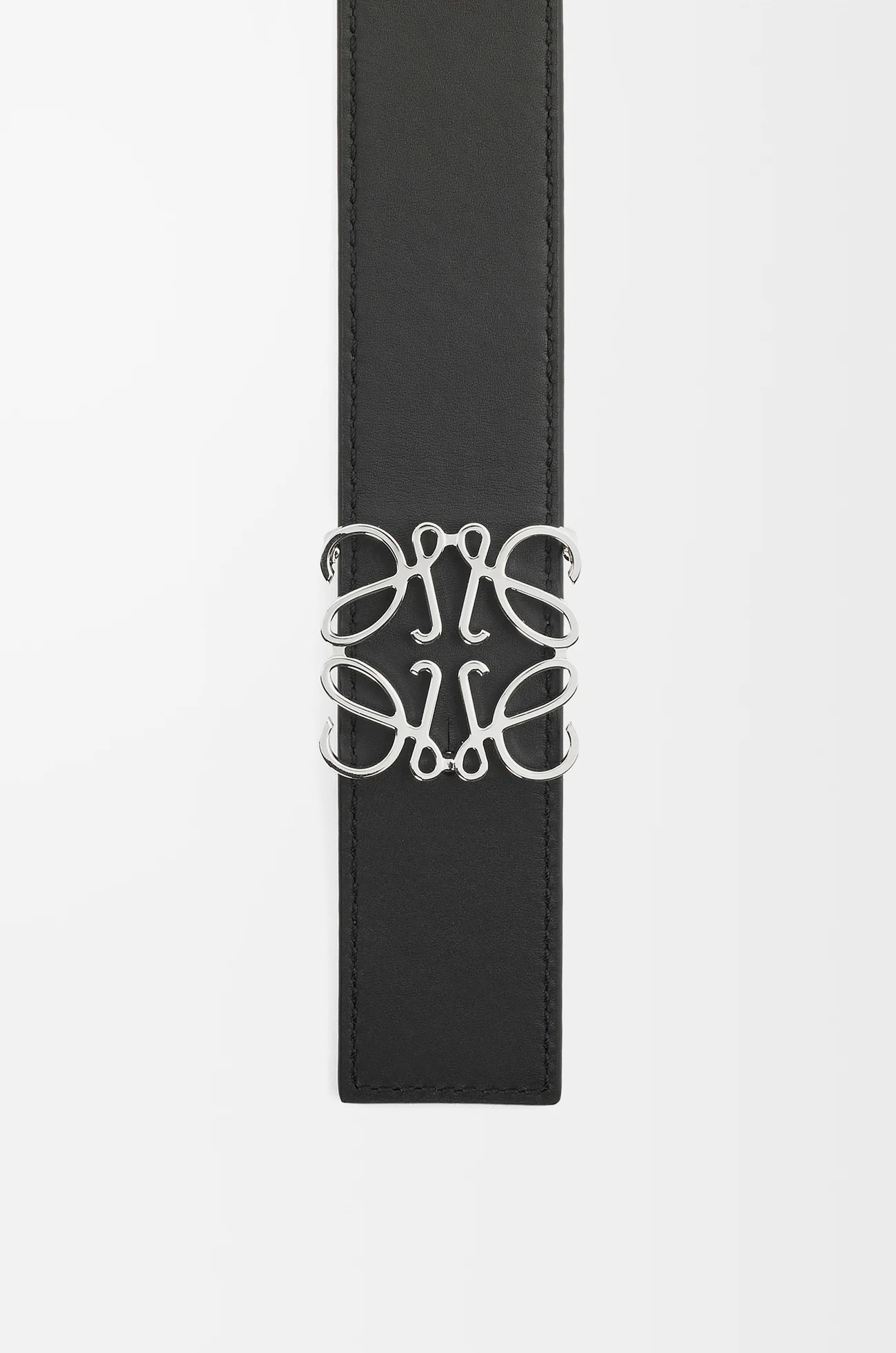 LOEWE Cinturón reversible Anagram en piel de ternera lisa Negro/Bronceado/Paladio