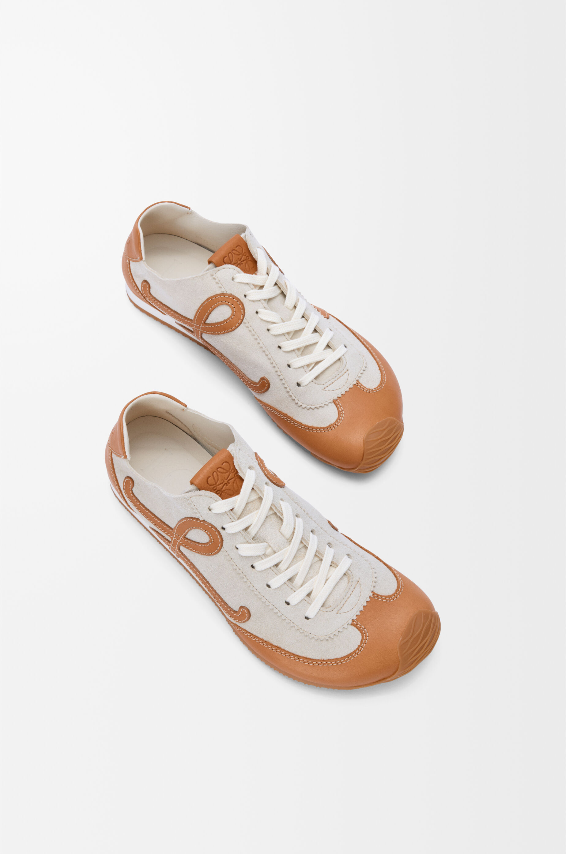 Ballet Runner 2.0 unlined in deerskin and vegetable-tanned