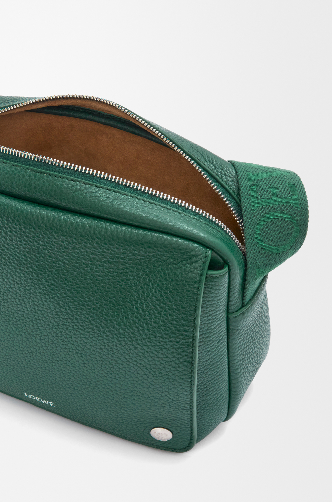 LOEWE Medium Pebble messenger bag in supple grained calfskin Evergreen plp_rd