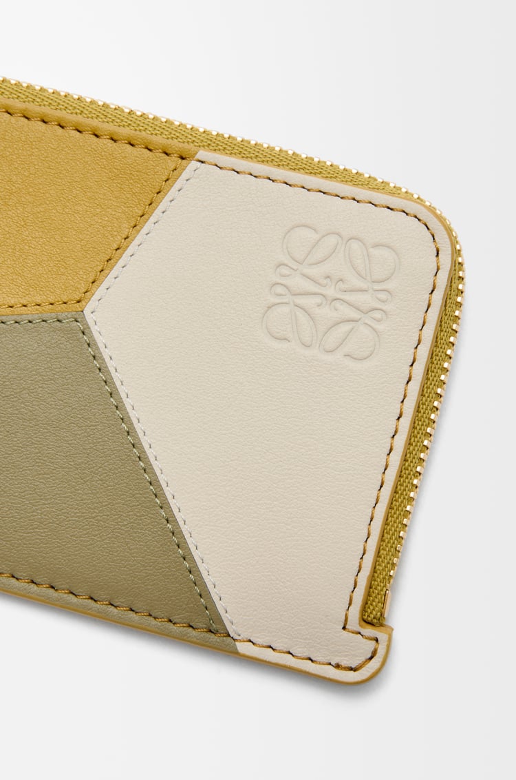 LOEWE Tarjetero-monedero Puzzle en piel de ternera Jengibre/Sal Marina