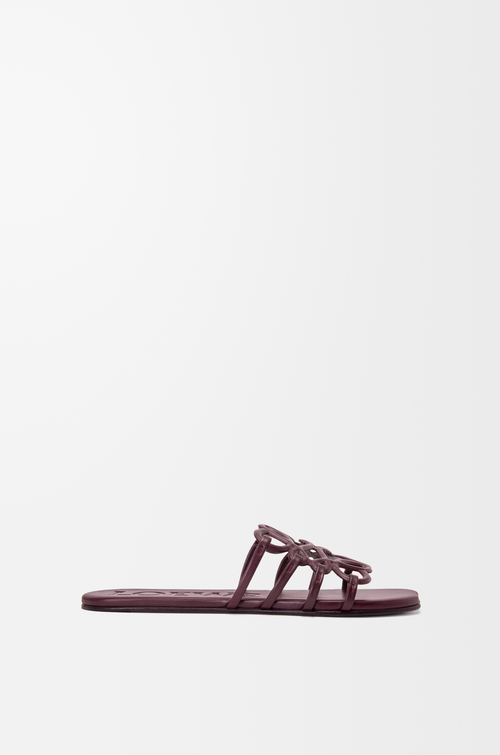 LOEWE Mules Petal Anagram en cuir de veau souple Bordeaux Foncé