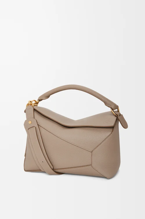 LOEWE パズルエッジ バッグ ミディアム（ソフトグレインカーフ） サンド