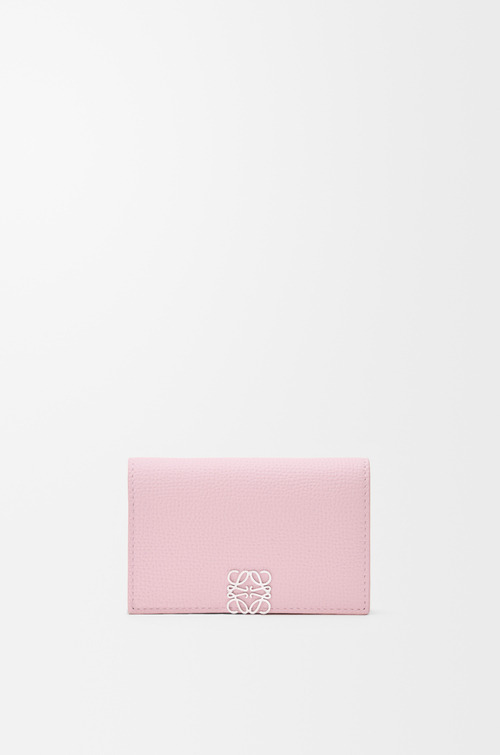 LOEWE Anagram Visitenkartenetui aus Pebble Grain Kalbsleder Kirschblüten