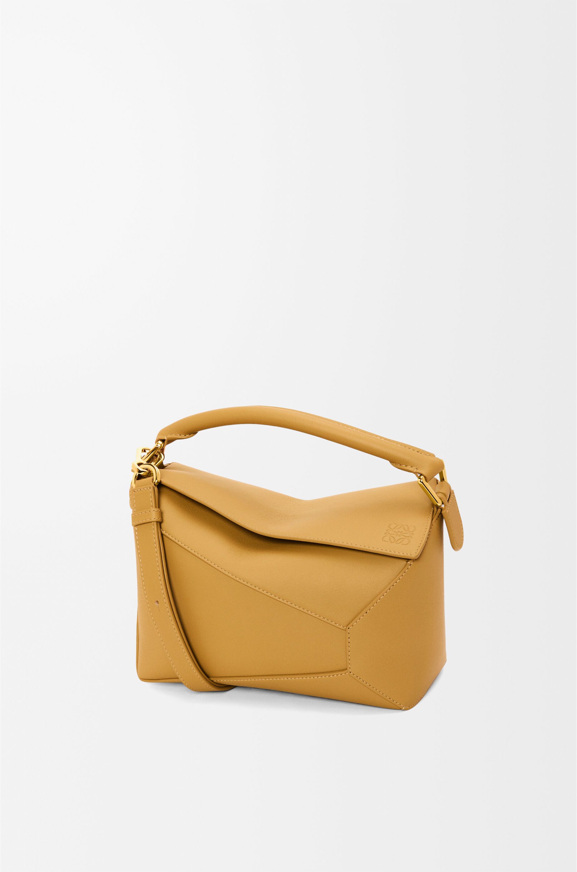 【メーカー直送】 ミニ（クラシックカーフ） パズルバッグ サハラ LOEWE - バッグ