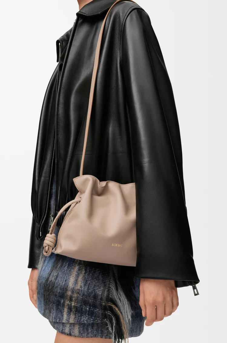 LOEWE Bolso Flamenco Clutch mini en piel napa de ternera Arena