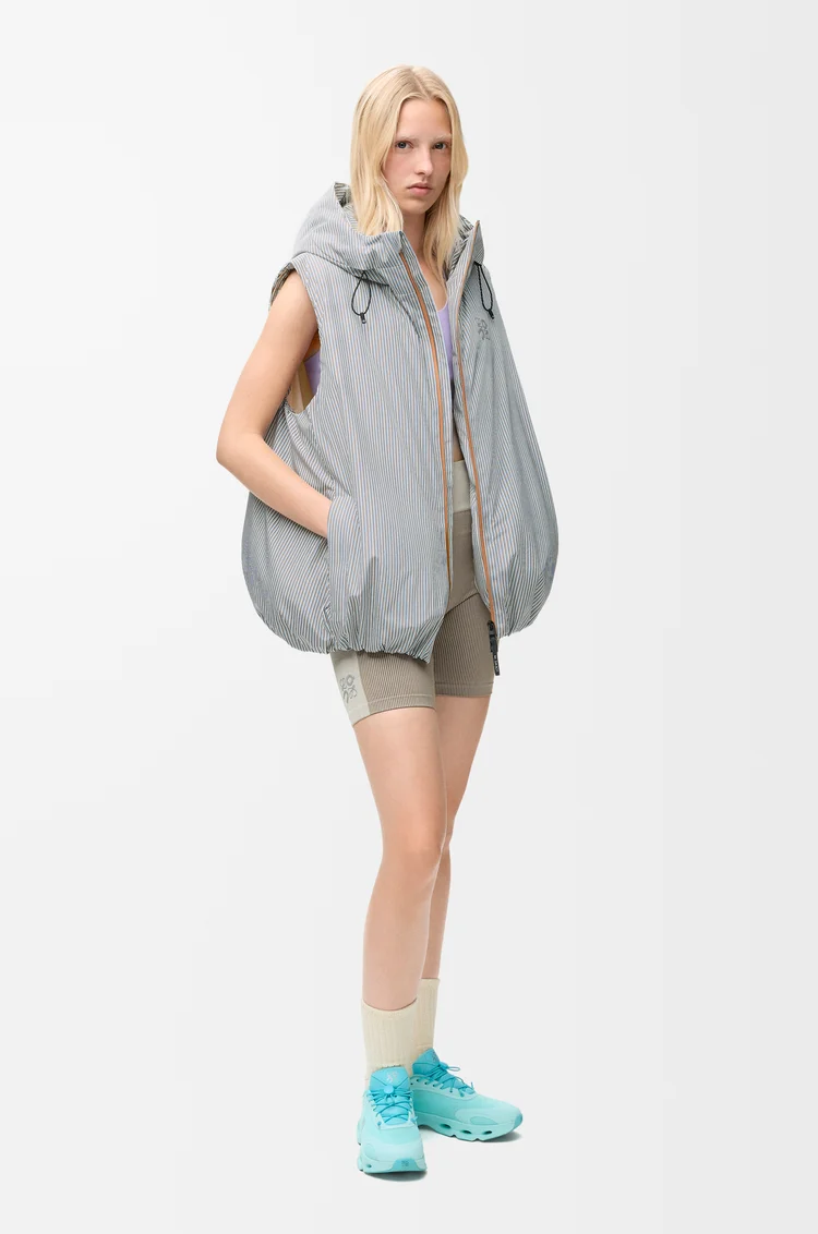 LOEWE Doudoune sans manches en tissu technique Beige/Blue