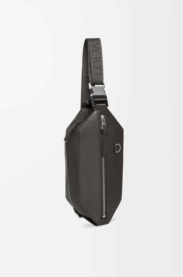 LOEWE Bolso bandolera Convertible en piel de ternera Gris Oscuro