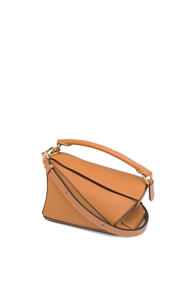 LOEWE Small Puzzle bag in soft grained calfskin Light Caramel pdp_rd