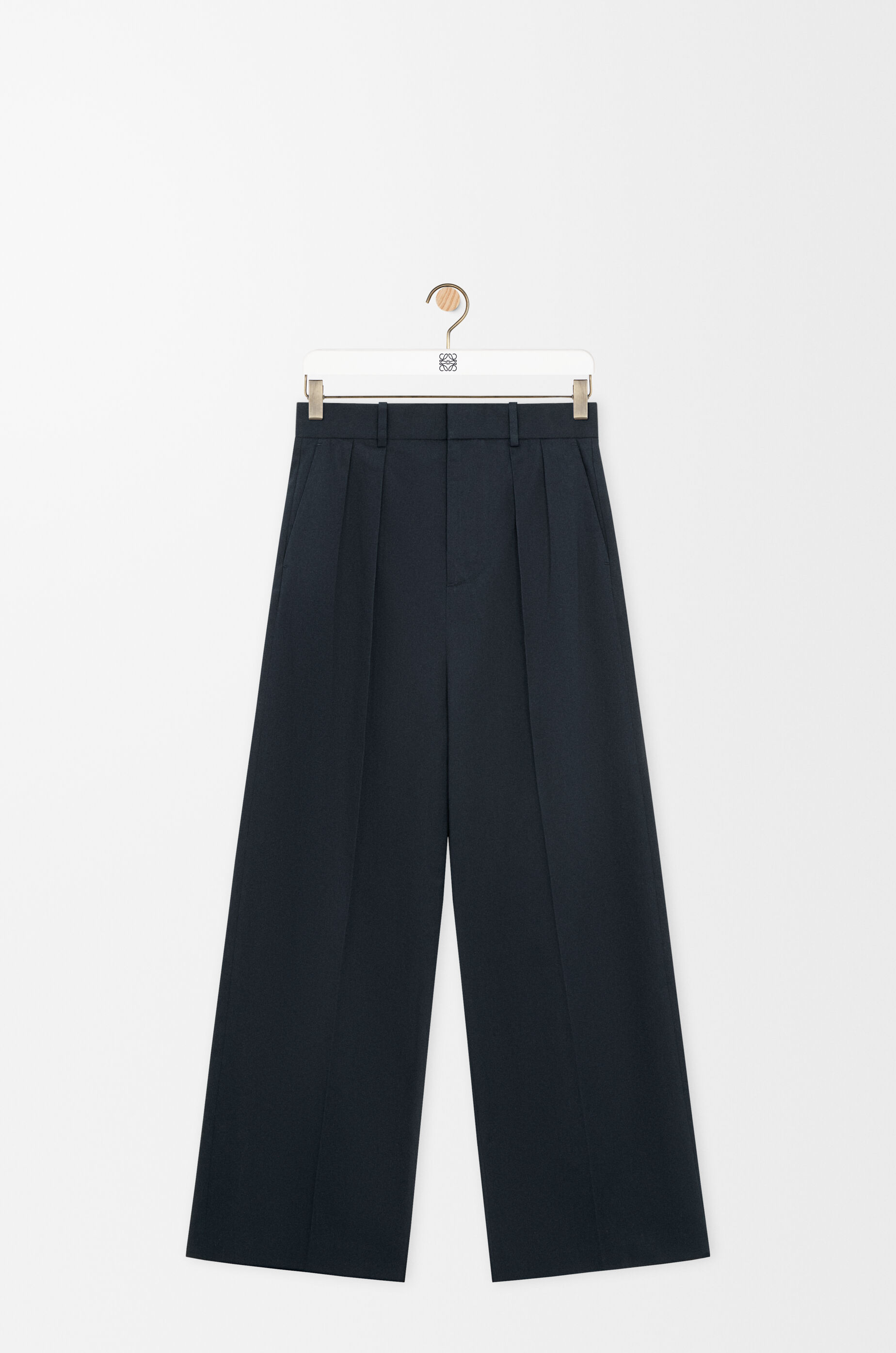 Pleated trousers in cotton