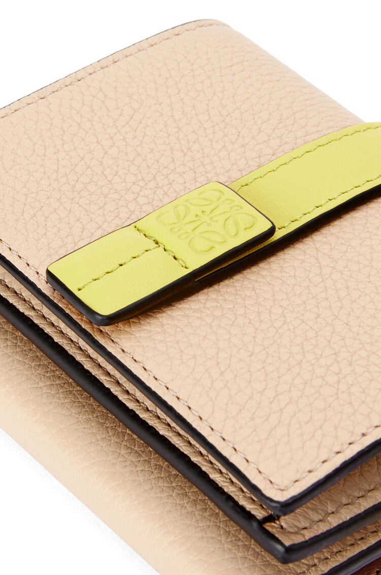 LOEWE Trifold wallet in soft grained calfskin Nude/Citronelle