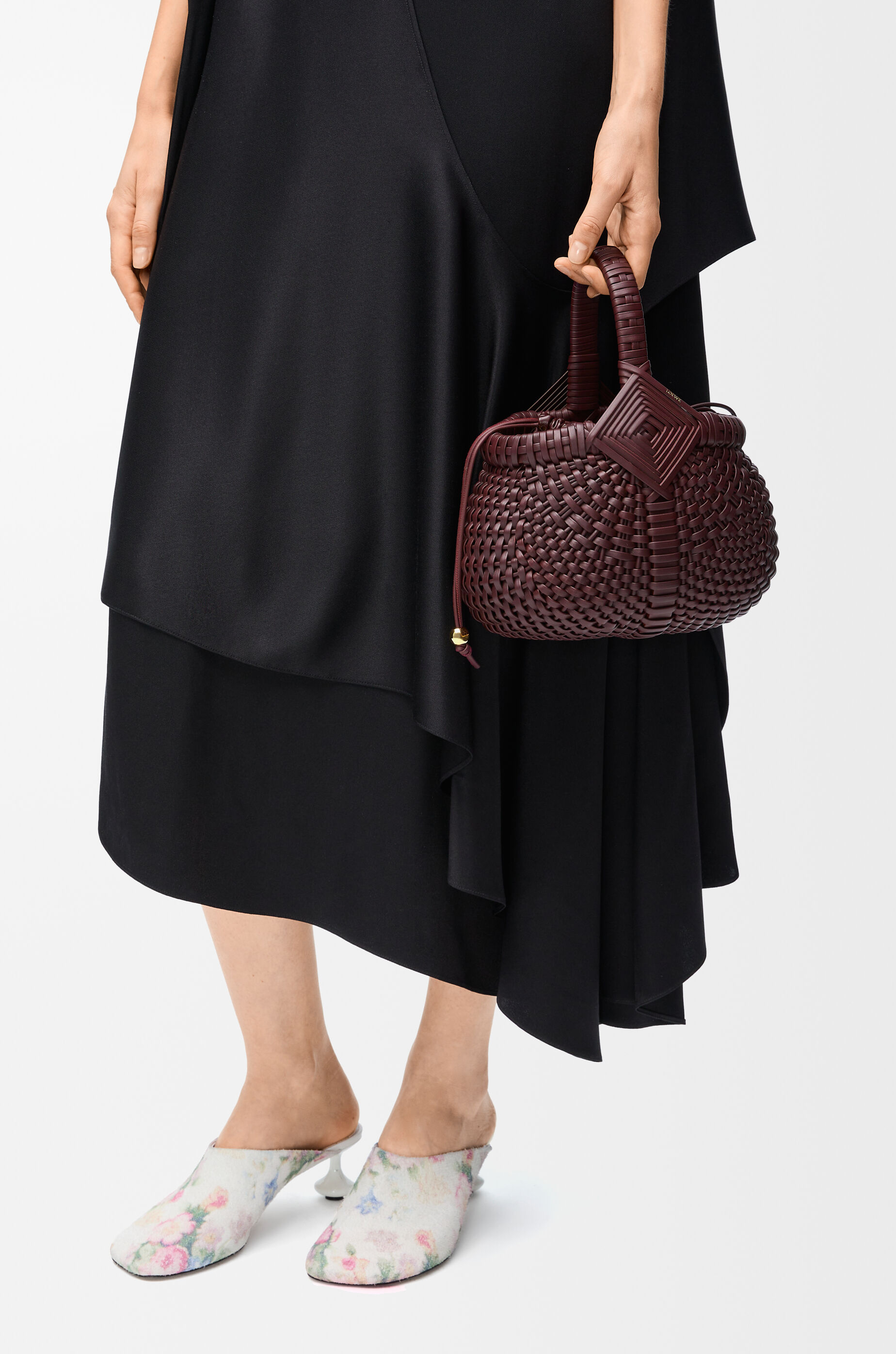 Mini Diamond round basket in calfskin Red - LOEWE