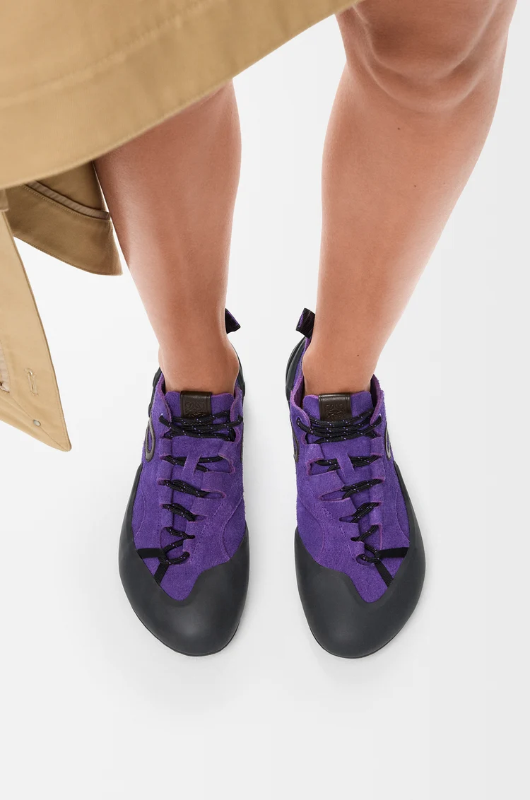 LOEWE Sneaker Grip in pelle di vitello scamosciata Viola/Marrone