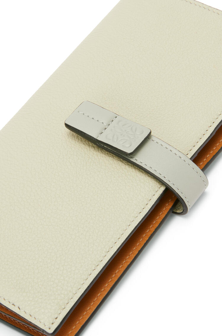 LOEWE Large vertical wallet in grained calfskin Marble Green/Ash Grey pdp_rd