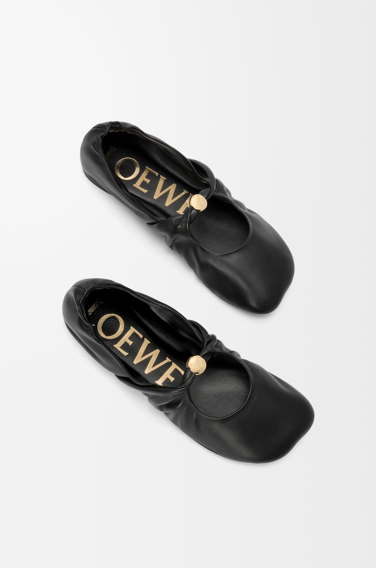 LOEWE Bailarina Pebble Soft en piel napa de cordero Negro