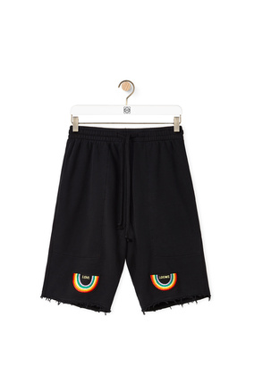 LOEWE Pantalón corto en algodón con parches de arcoíris Negro Lavado