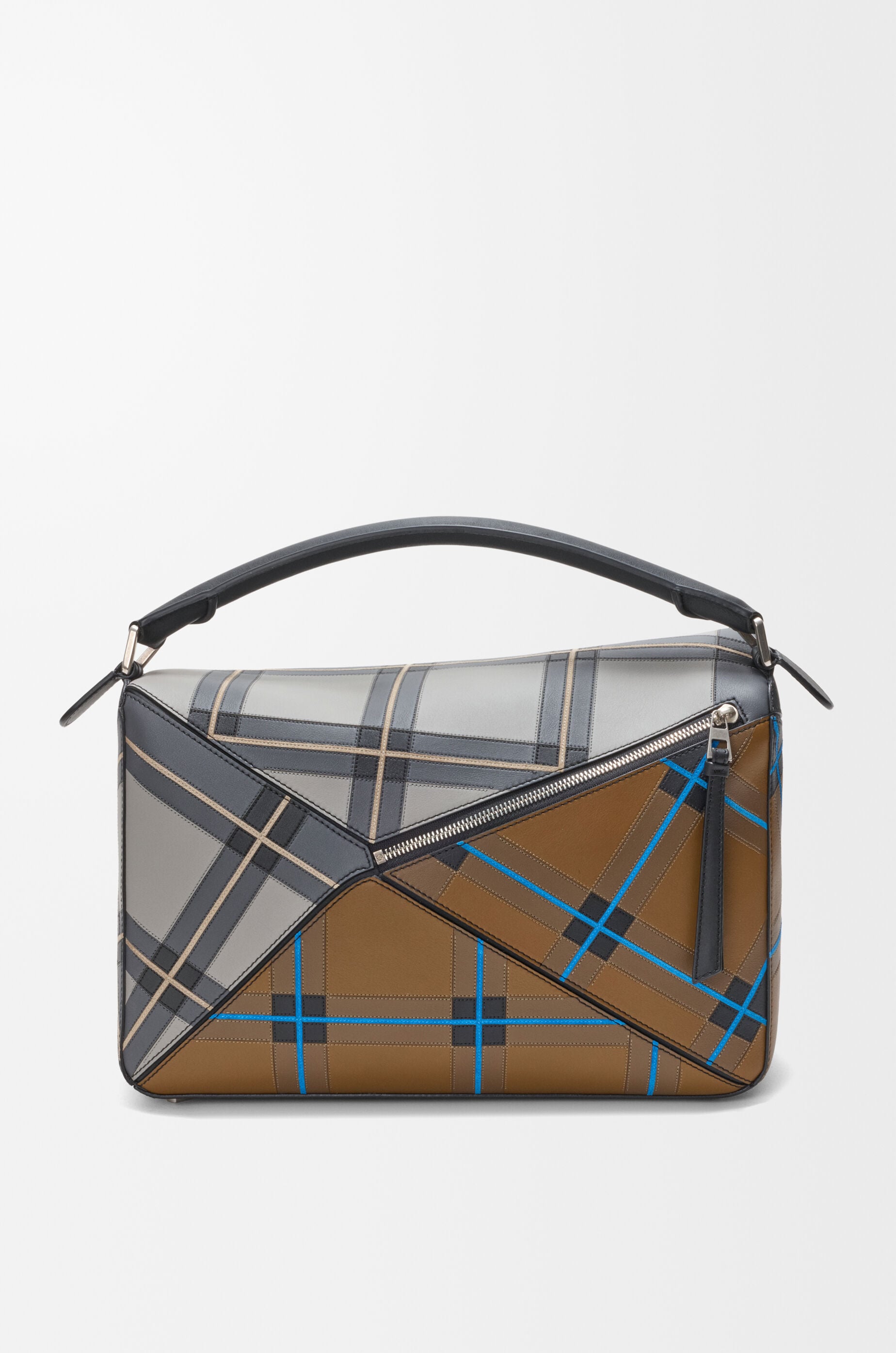 【LOEWE】チェック柄ケース Large Puzzle bag in check intarsio Green - LOEWE APAC official website