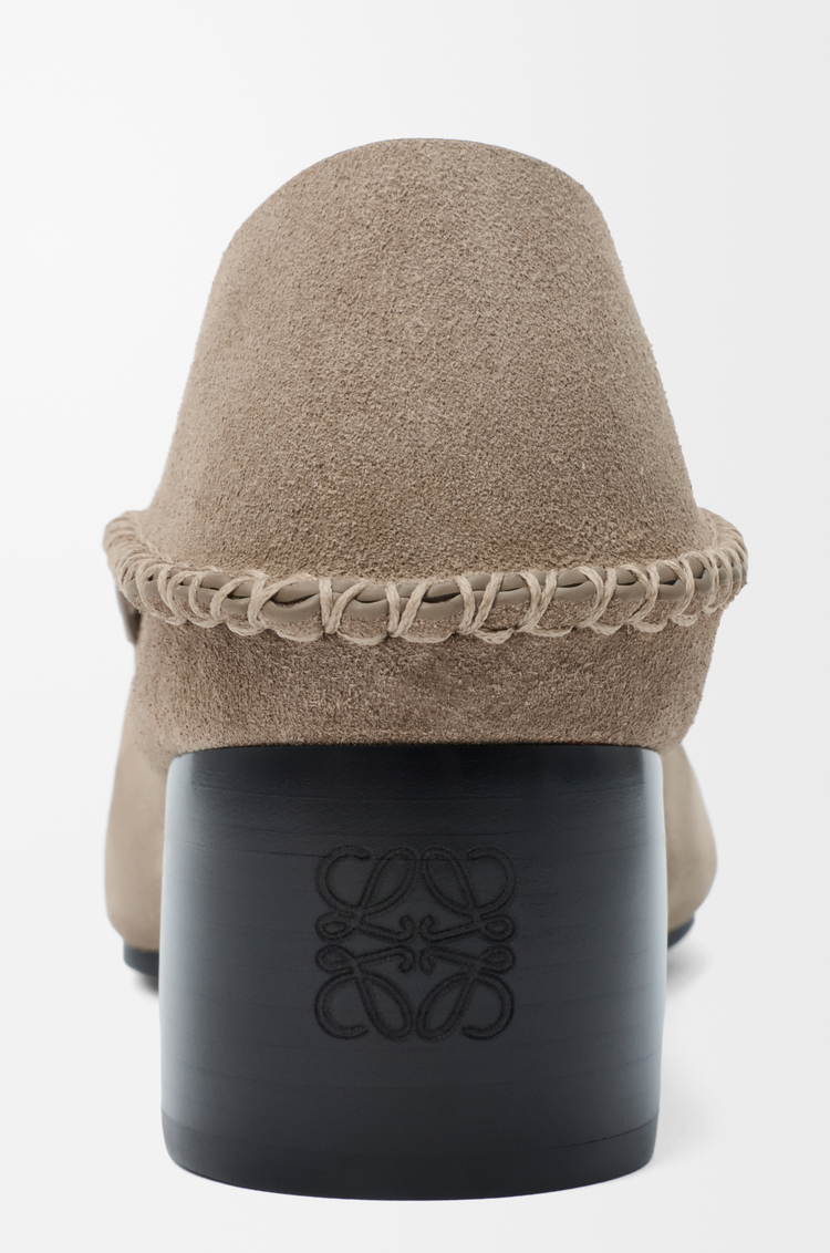 LOEWE オーバル ローファー（スエードカーフ） Hazelnut