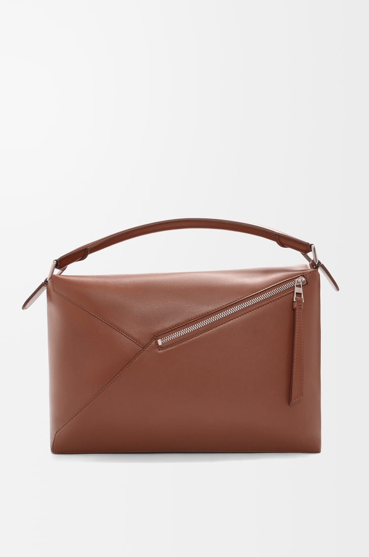 LOEWE Grand sac Puzzle en cuir de veau brillant Brownie