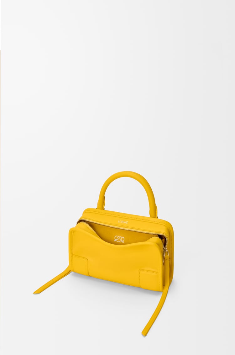 LOEWE Bolso Amazona 180 mini en piel de ternera suave Amarillo Margarita