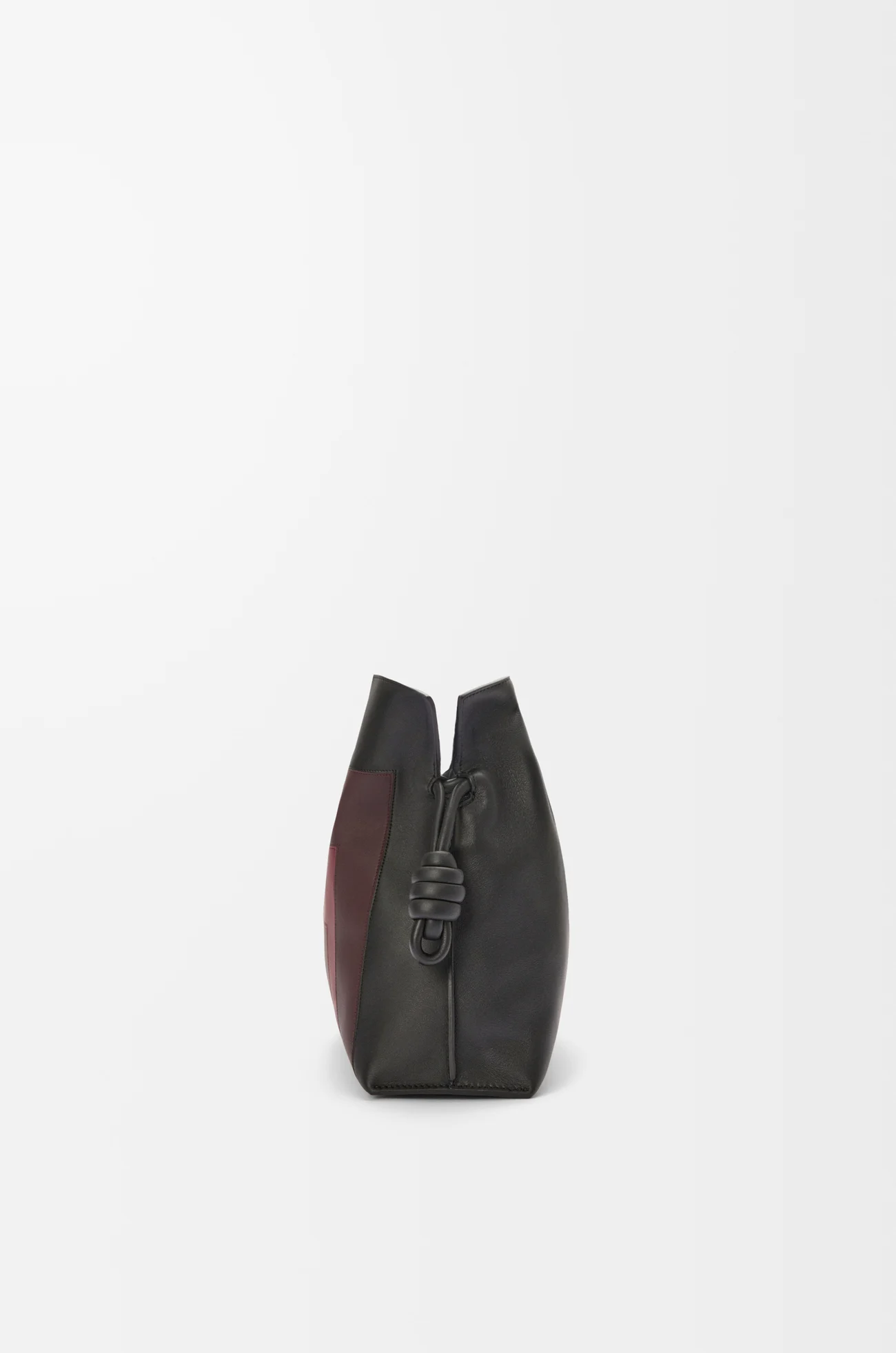 LOEWE Borsa Flamenco Clutch media in nappa di vitello Black/Burgundy