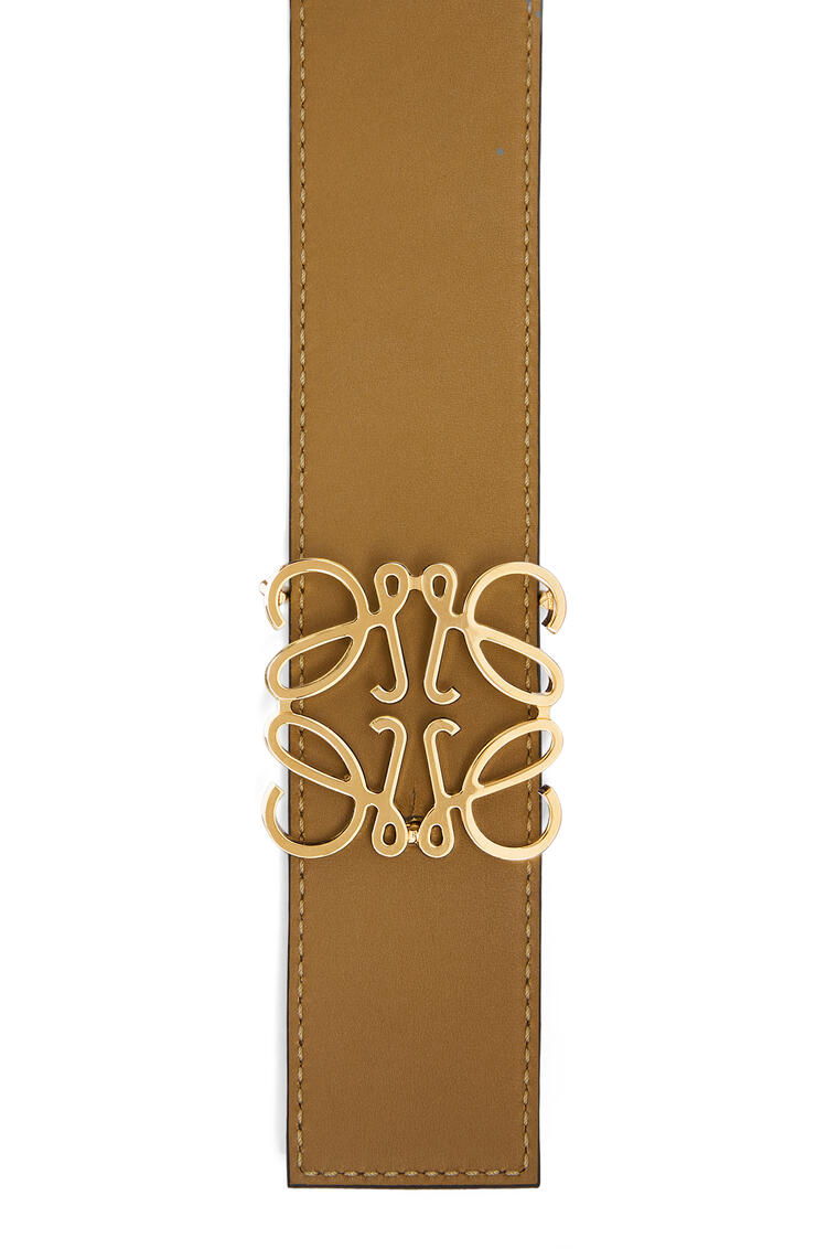LOEWE Cinturón reversible en piel de ternera lisa con anagrama Chocolate/Ocre/Dorado
