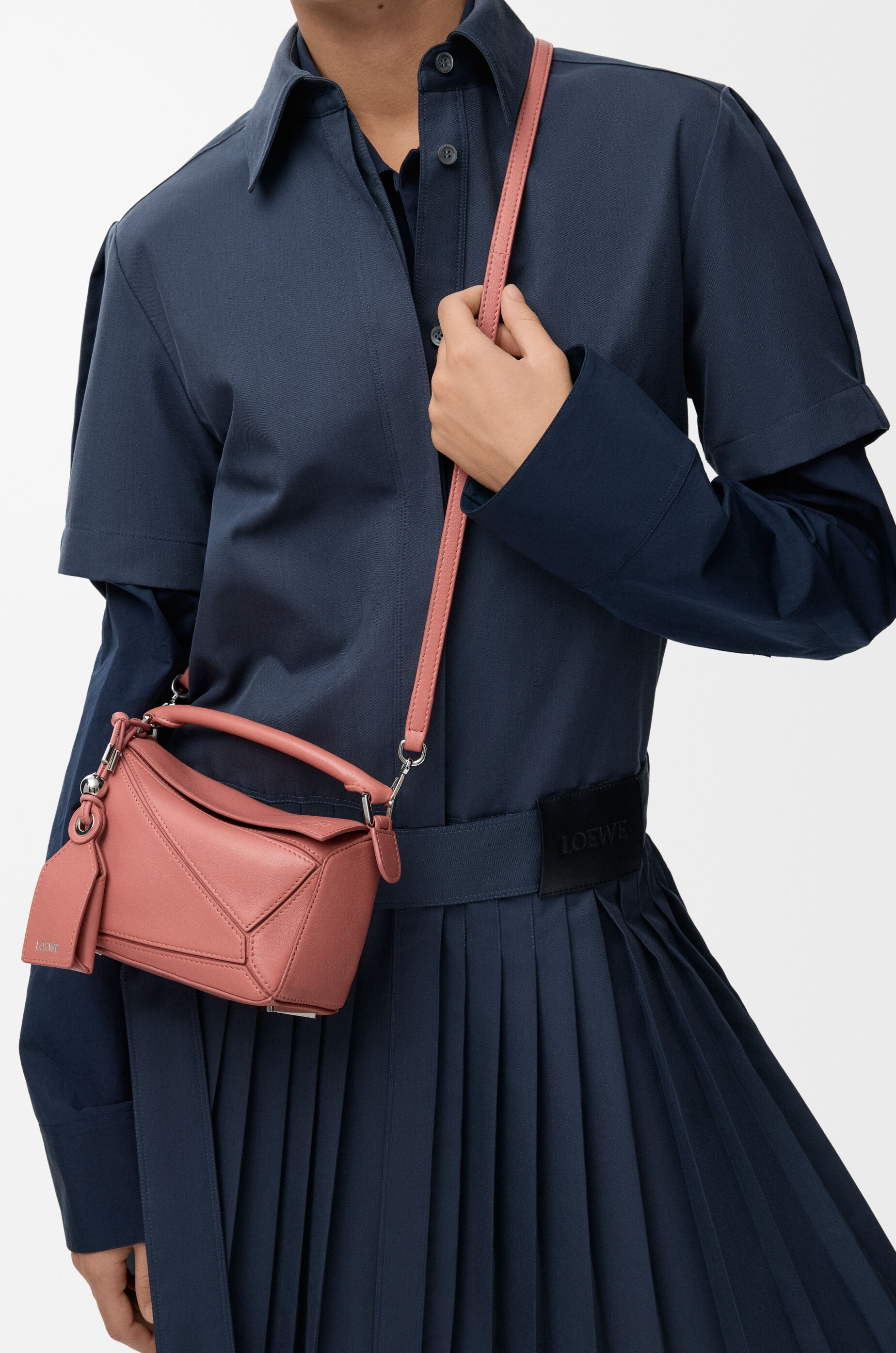 Mini Featherlight Puzzle bag in nappa lambskin Beige - LOEWE USA