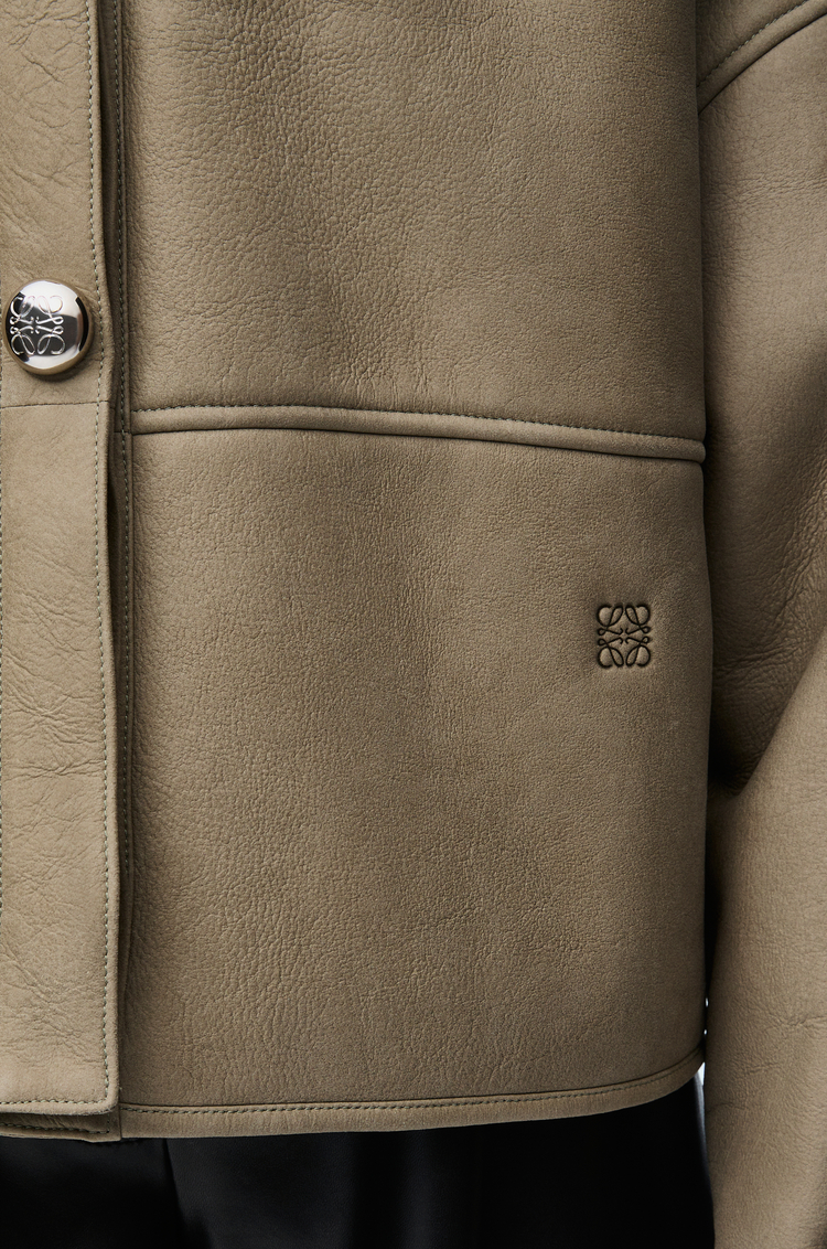 LOEWE Cárdigan en lana de oveja Verde Caqui