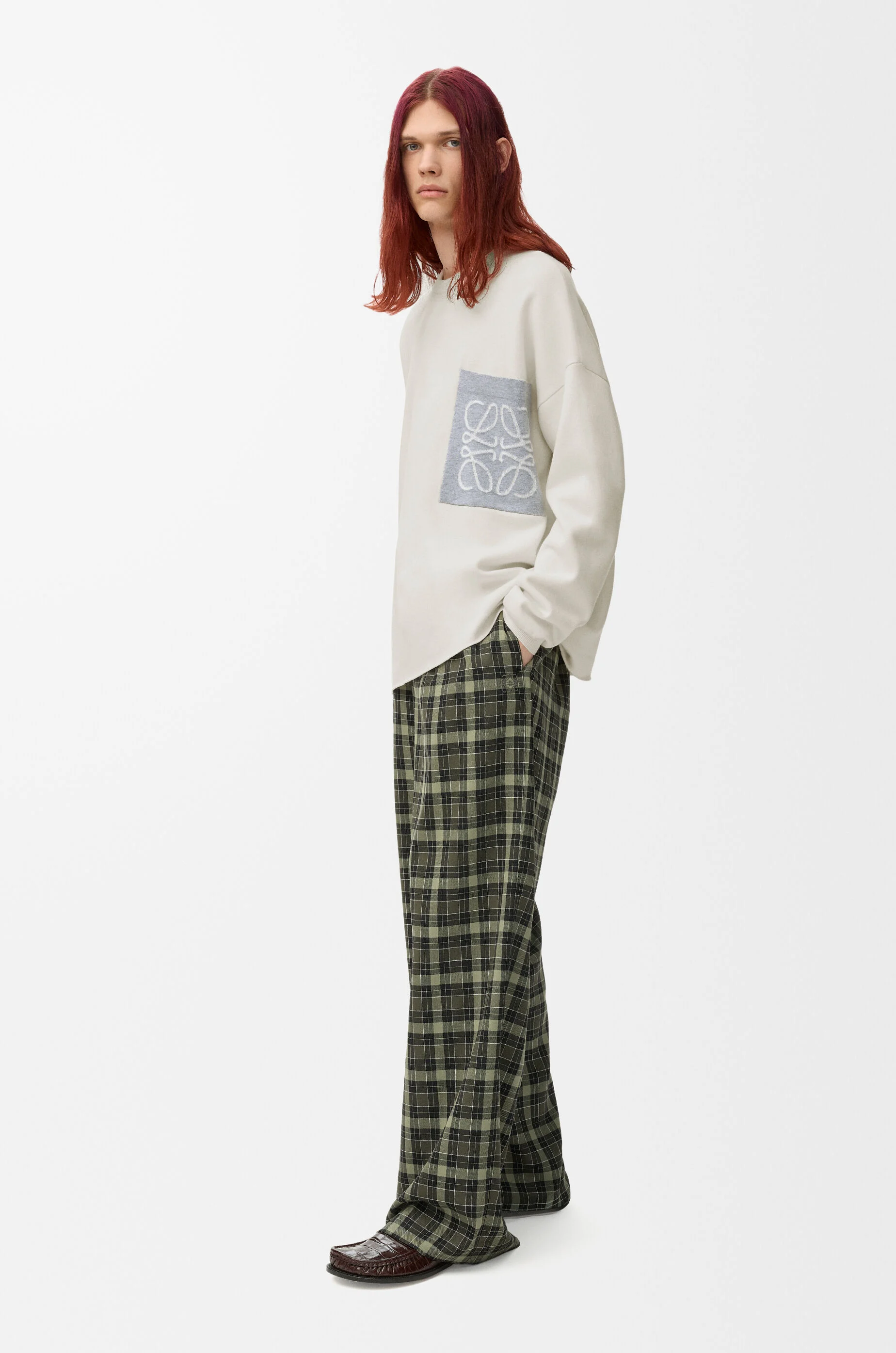 24AW ロエベ セーター(コットンブレンド) アナグラム　LOEWE S540Y14KBG_2100_1F.jpg