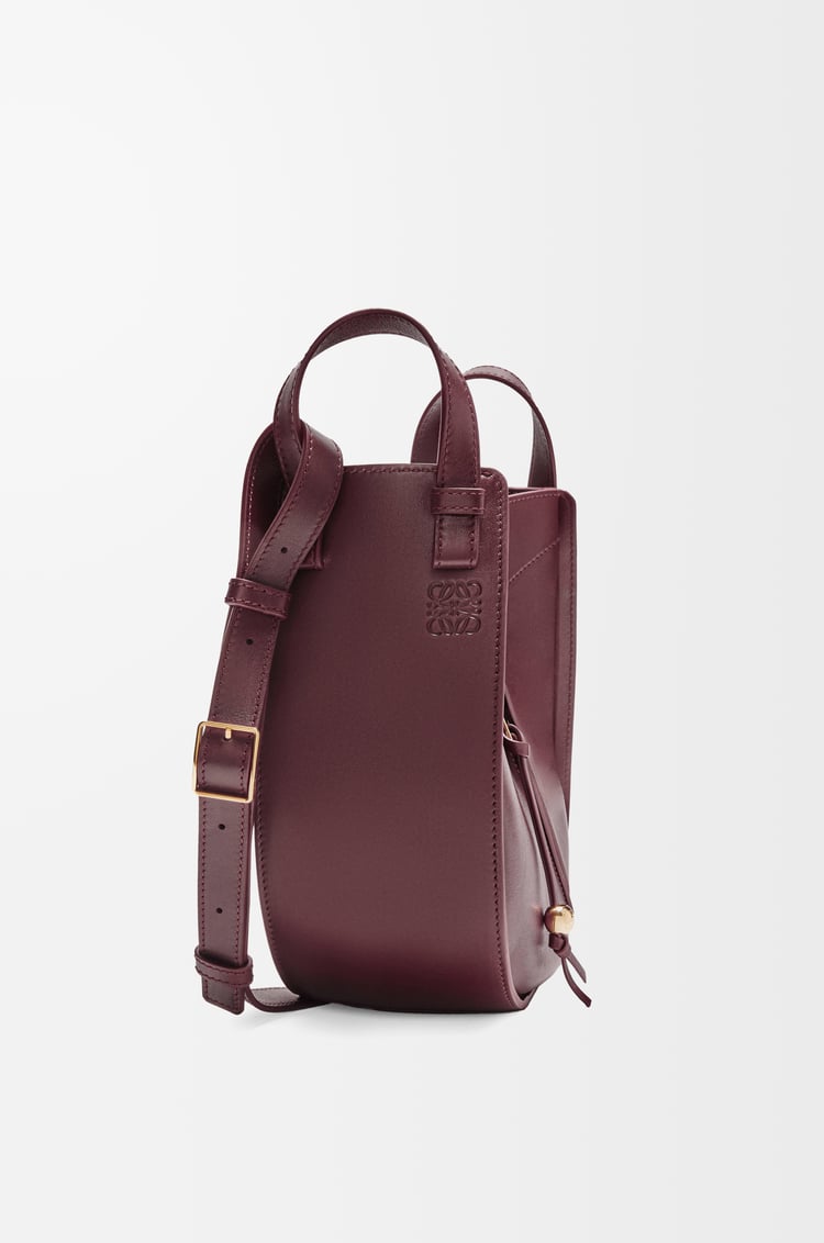 LOEWE Hammock Slice bag in shiny calfskin Dark Burgundy