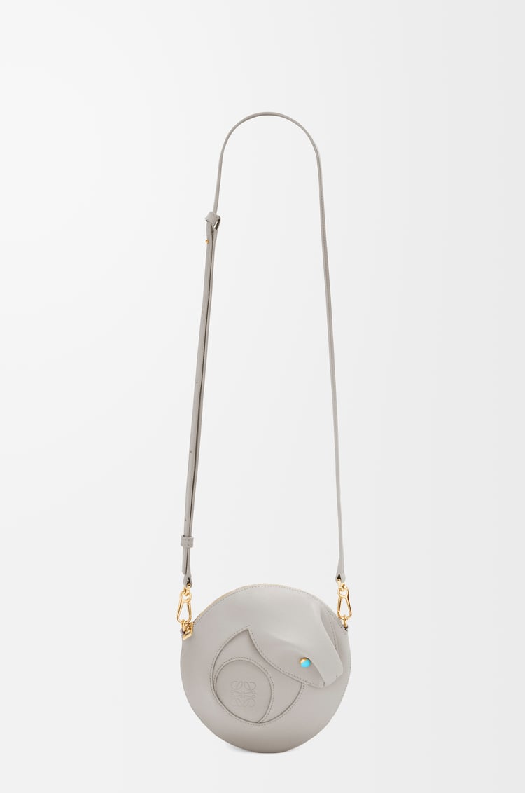 LOEWE 光滑牛皮革蛇形手袋 银灰色