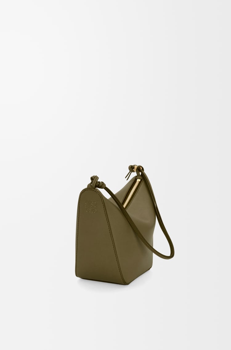 LOEWE Mini Hammock hobo in classic calfskin Dark Khaki