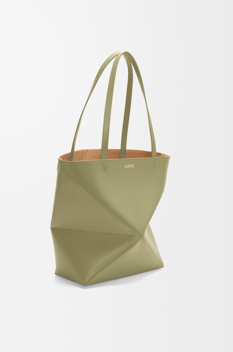 LOEWE パズルフォルド トート （シャイニーカーフ） ユーカリグリーン