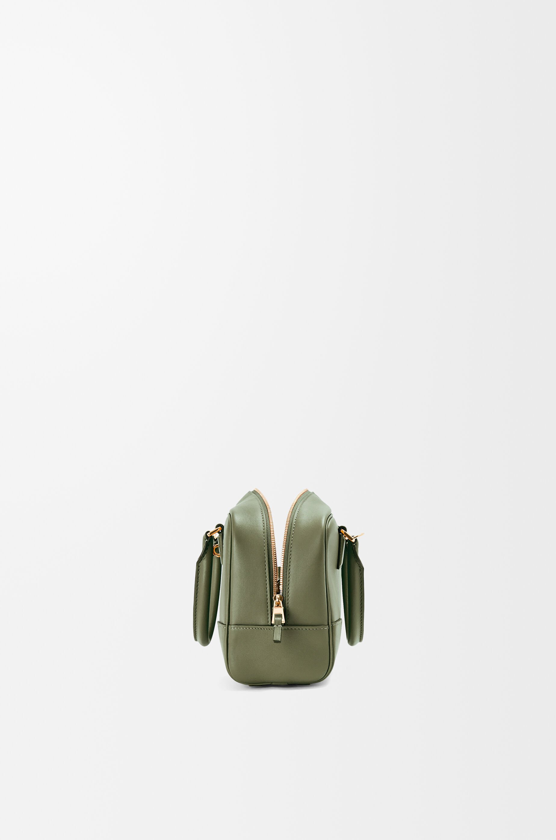 アマソナ23 バッグ（ナパカーフ） グリーン - LOEWE