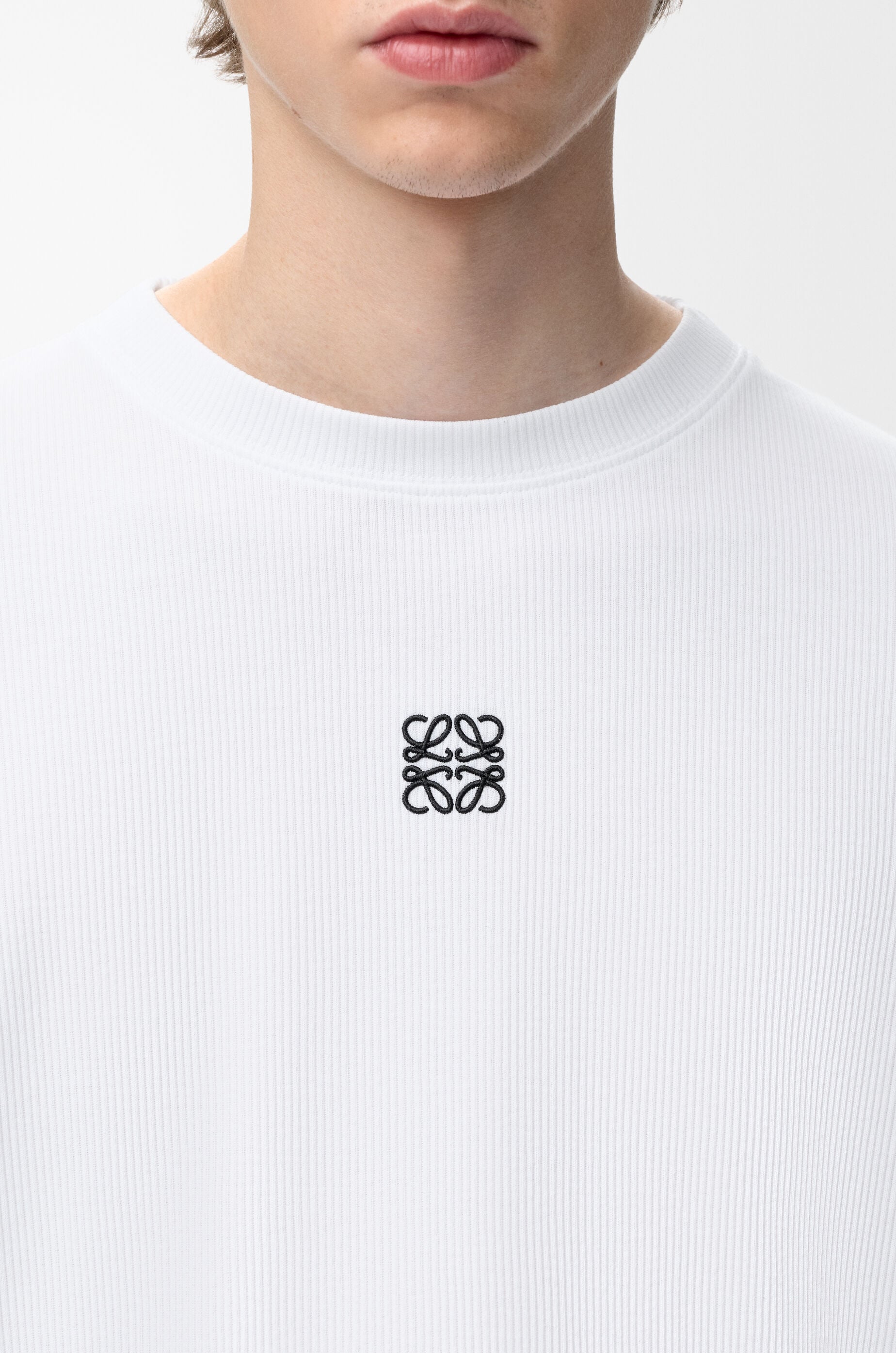 オーバーサイズフィット ロングスリーブ Tシャツ（コットン） ホワイト