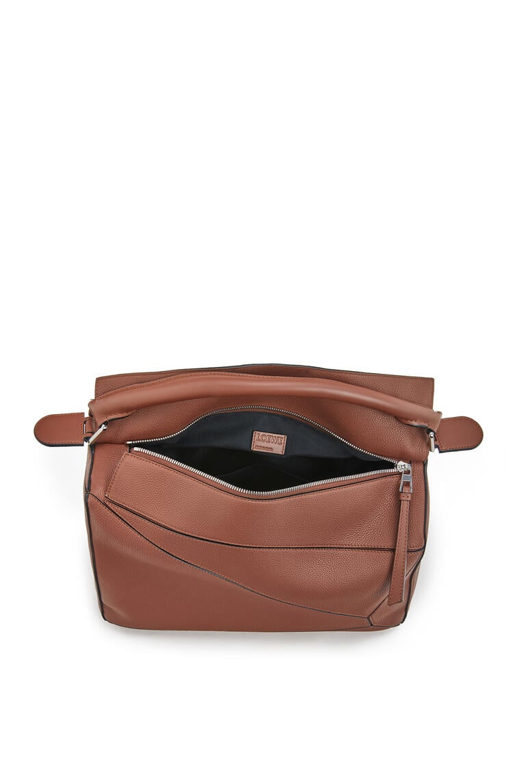 LOEWE Large Puzzle bag in soft grained calfskin Cognac pdp_rd