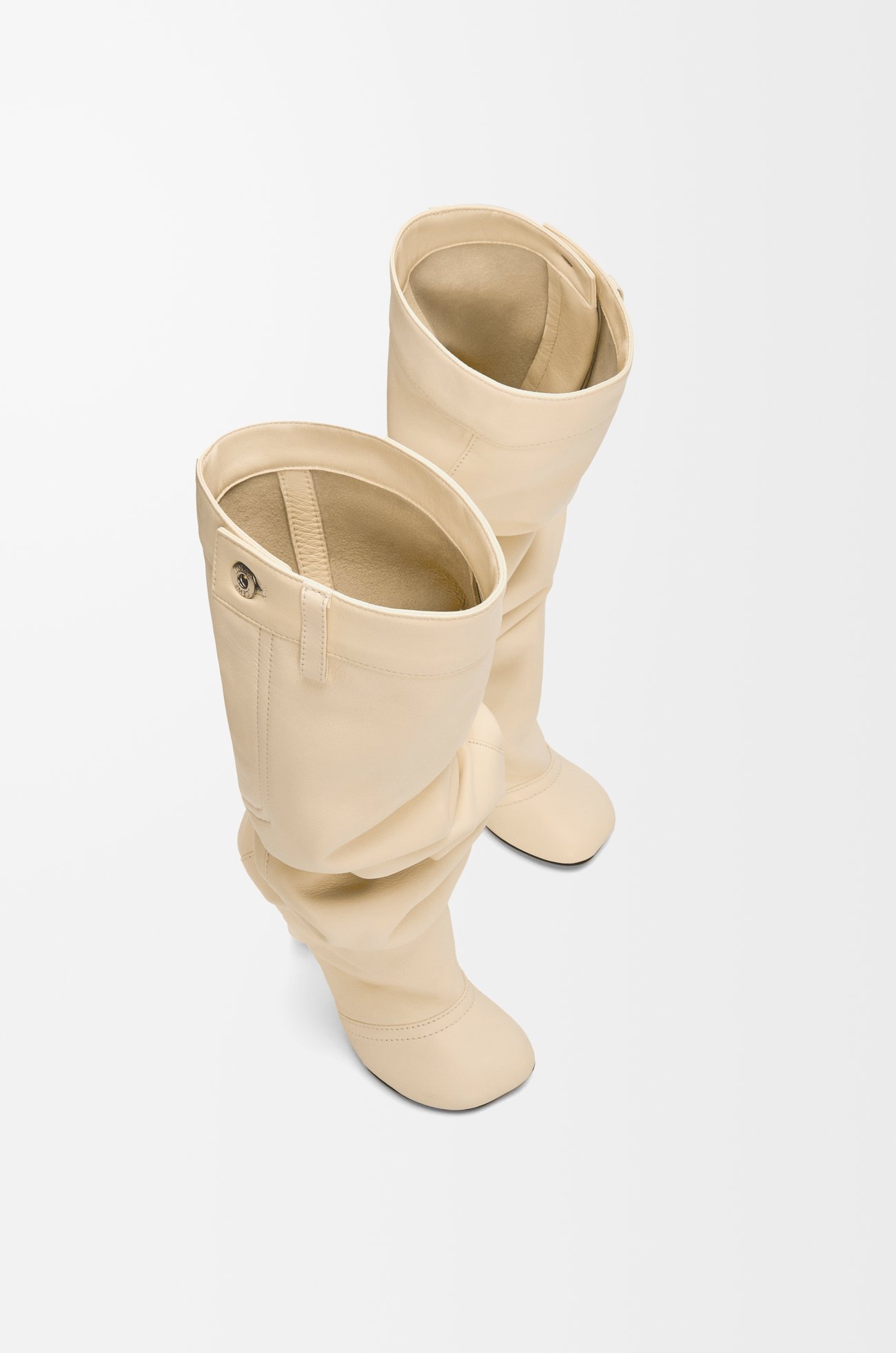 LOEWE Toy over the knee boot in nappa lambskin Oat Milk plp_rd