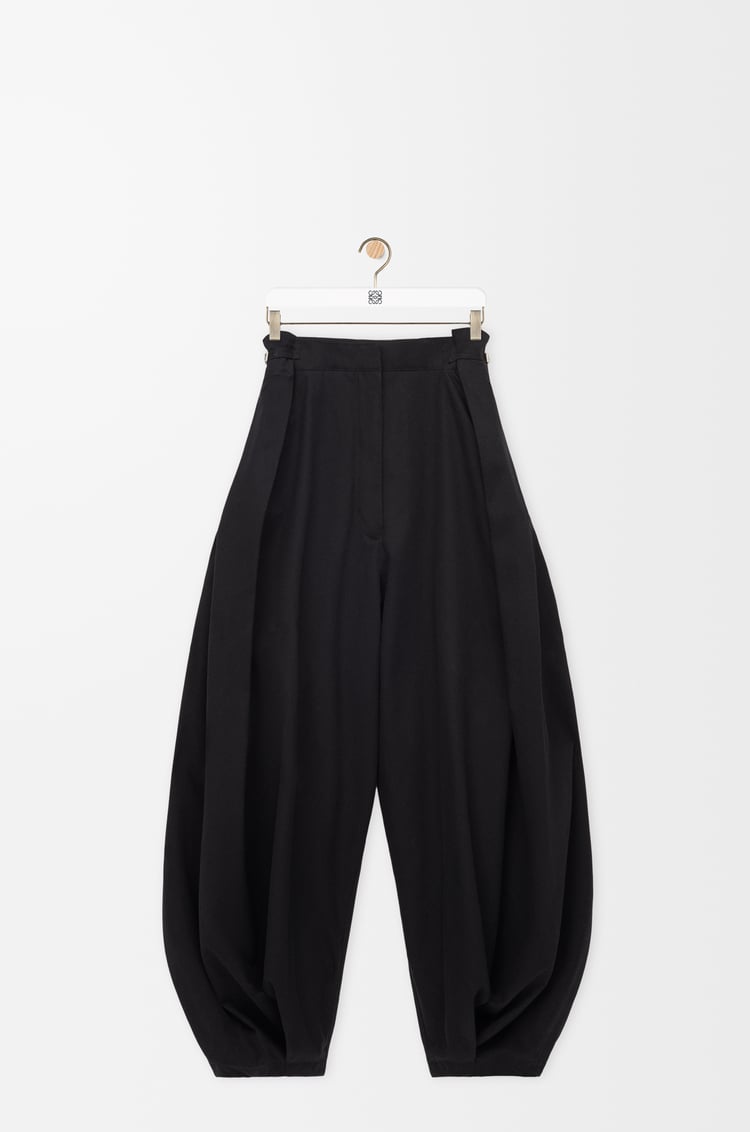 LOEWE Drapierte Hose aus Baumwolle und Seide Schwarz