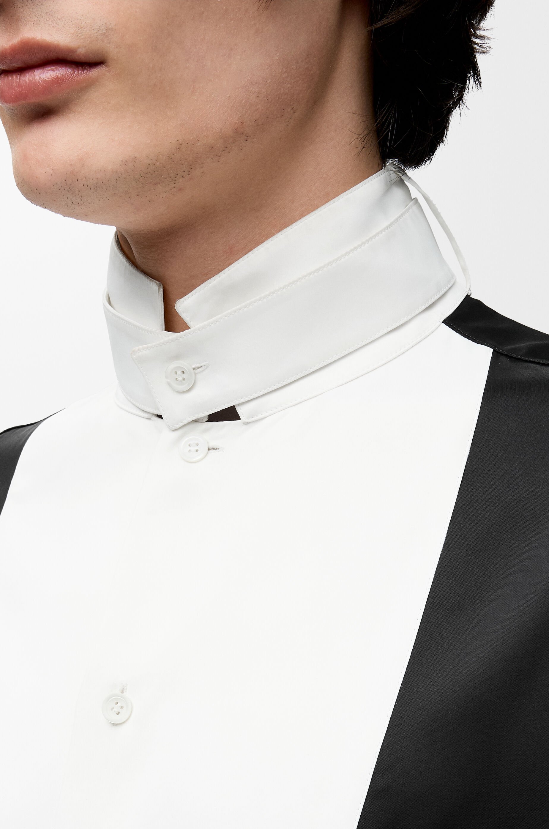 シャツ IONSEOUL check hood SHIRT BBU670 Shirt in viscose Black - LOEWE