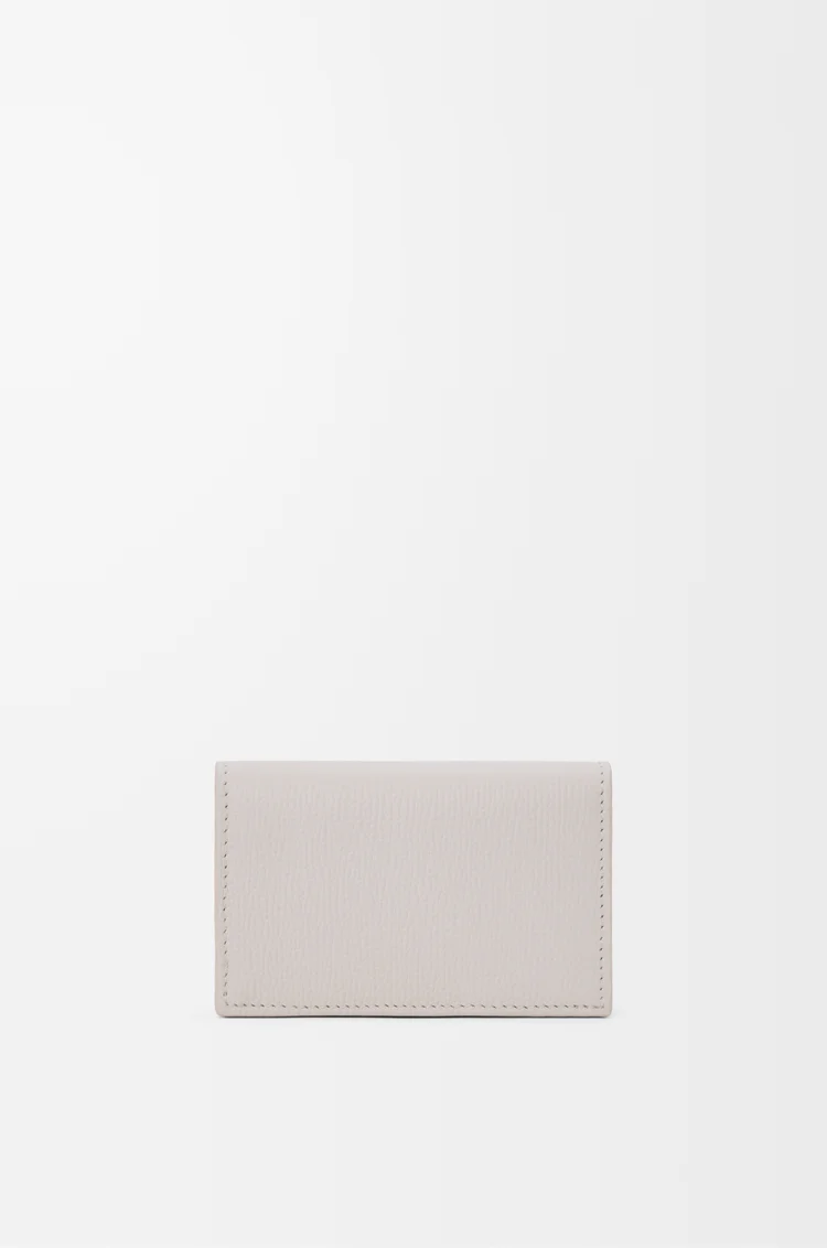 LOEWE Tarjetero Anagram en piel de ternera Gris Claro