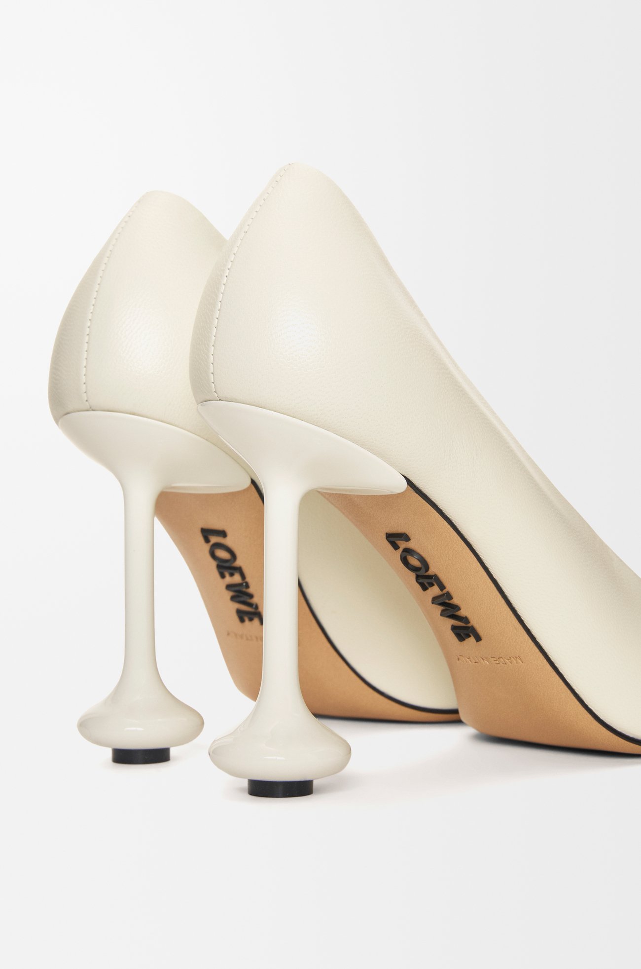 LOEWE Toy pump in goatskin White plp_rd