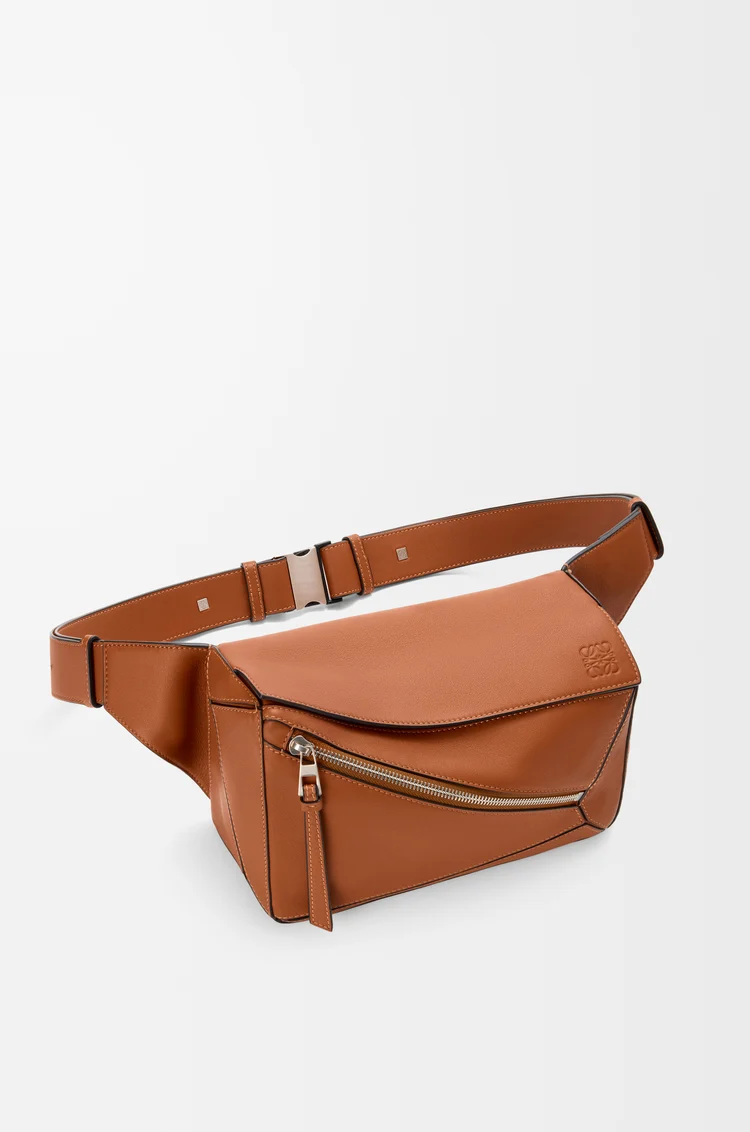 LOEWE 小型經典小牛皮 Puzzle 腰包 棕褐色