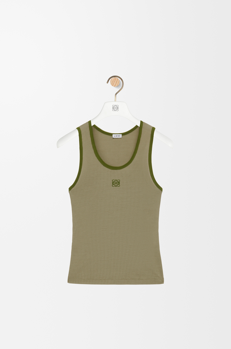 LOEWE Top sin mangas en seda Verde Militar