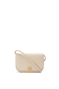 LOEWE ゴヤ アコーディオン クラッチ(シルク カーフ) Light Ghost